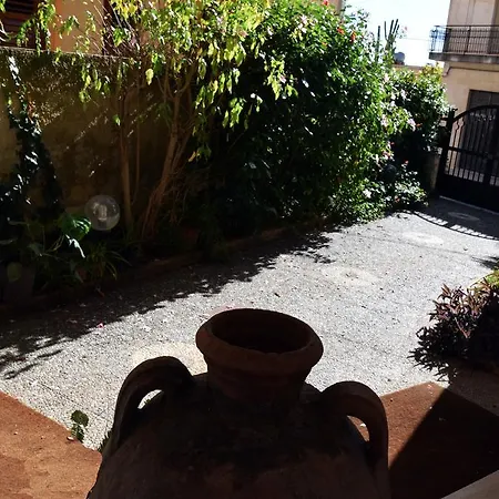 Artroom Garden Appartamento Noto